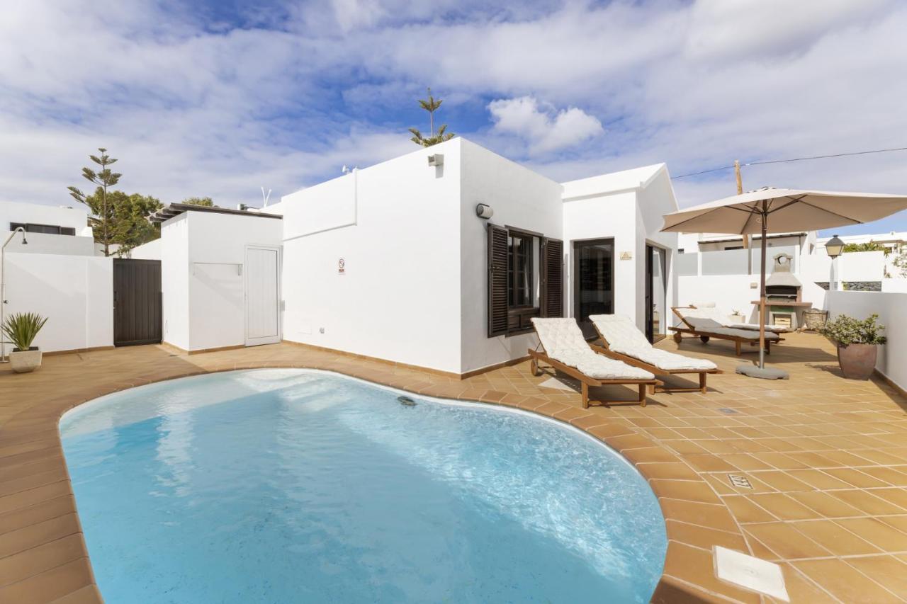 Villa 4 - Vipvipvillas Тиас Экстерьер фото