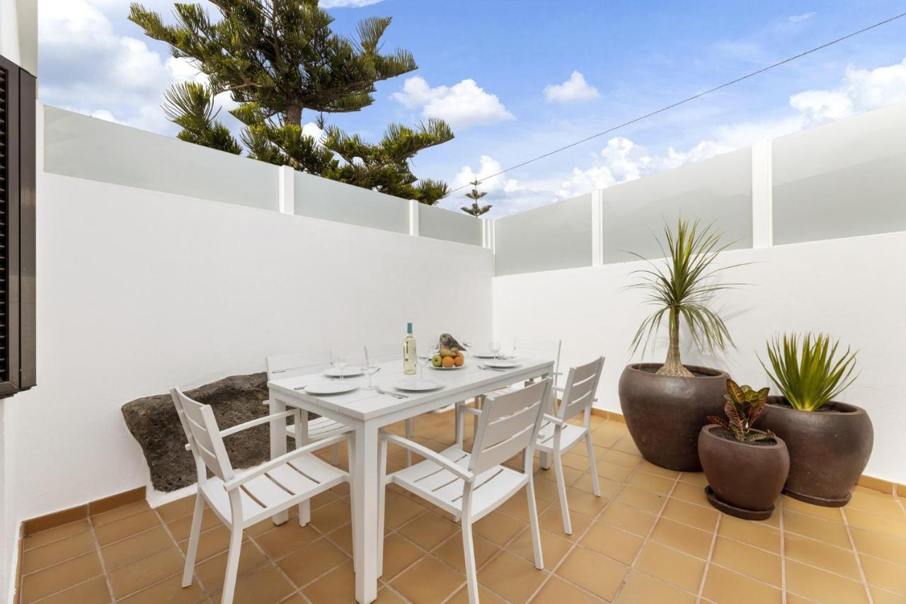 Villa 4 - Vipvipvillas Тиас Экстерьер фото